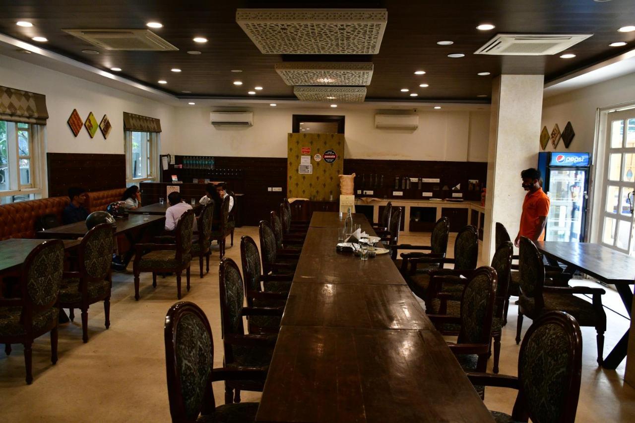 Hotel The Orion Jaipur Eksteriør bilde